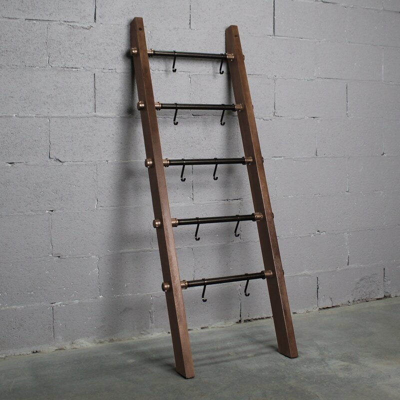 5 ft. Blanket Ladder - Image 0