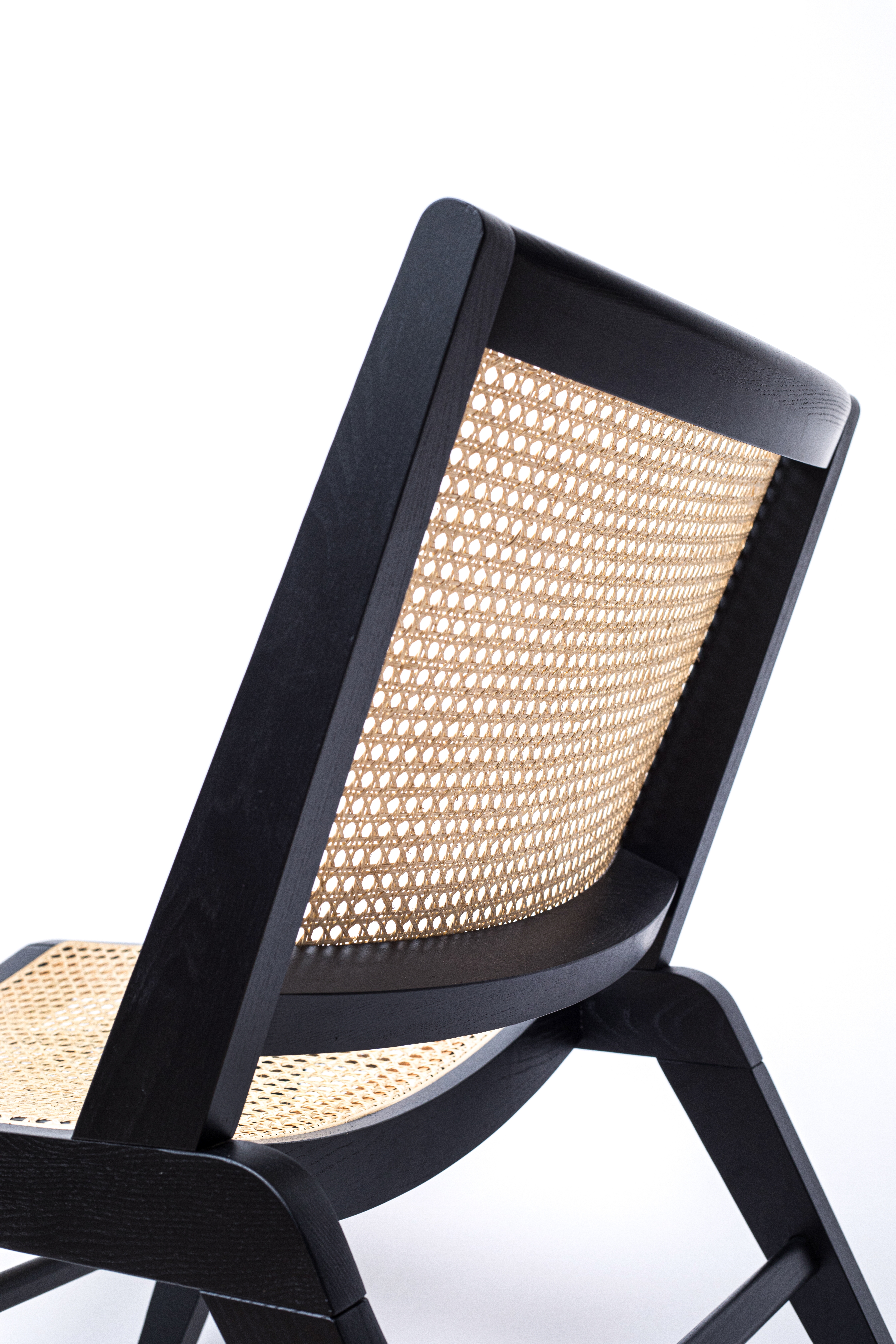 Leon Lounge Chair - Image 3