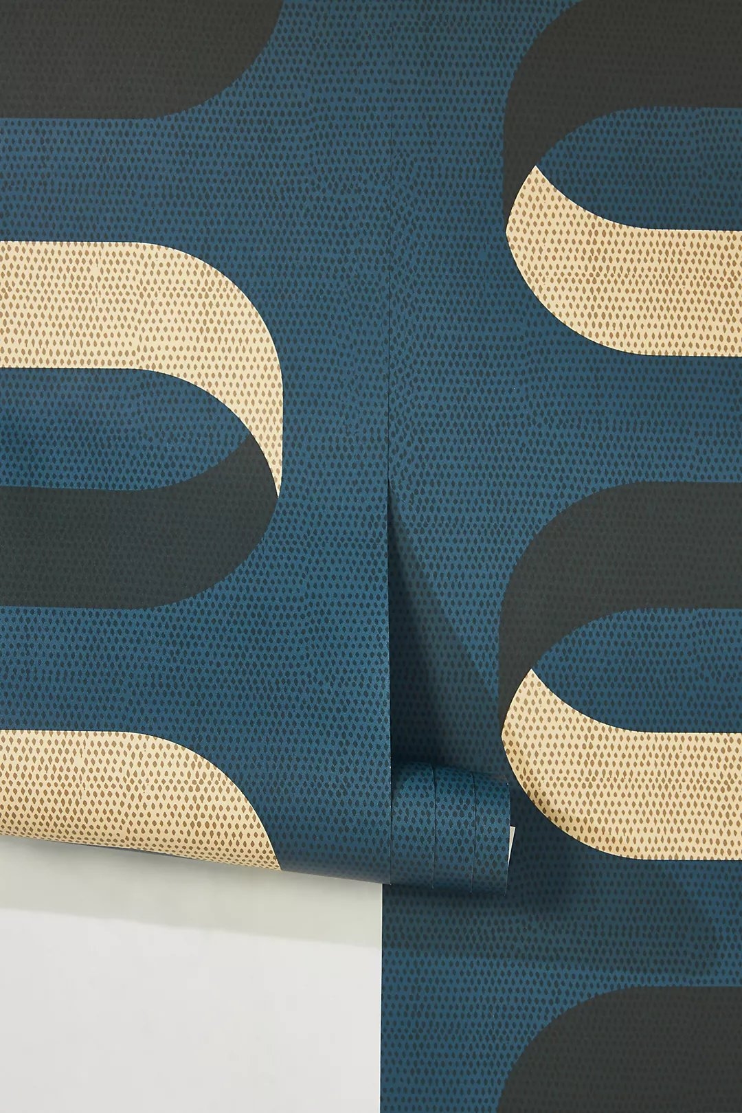 Folding Ribbon Geometric Wallpaper - Image 1