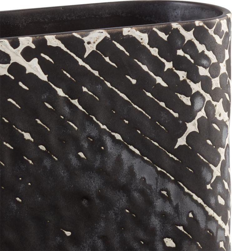 Chain Link Vase - Image 4