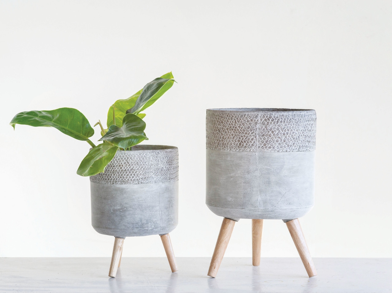 Stord Planters, Set of 2 - Image 1