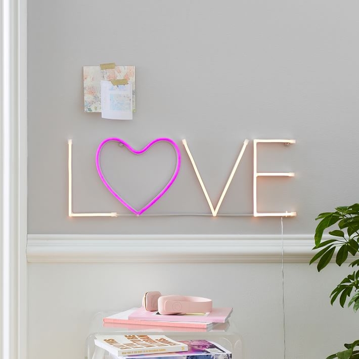 Love LED Wall Light, Pink/White - Image 1