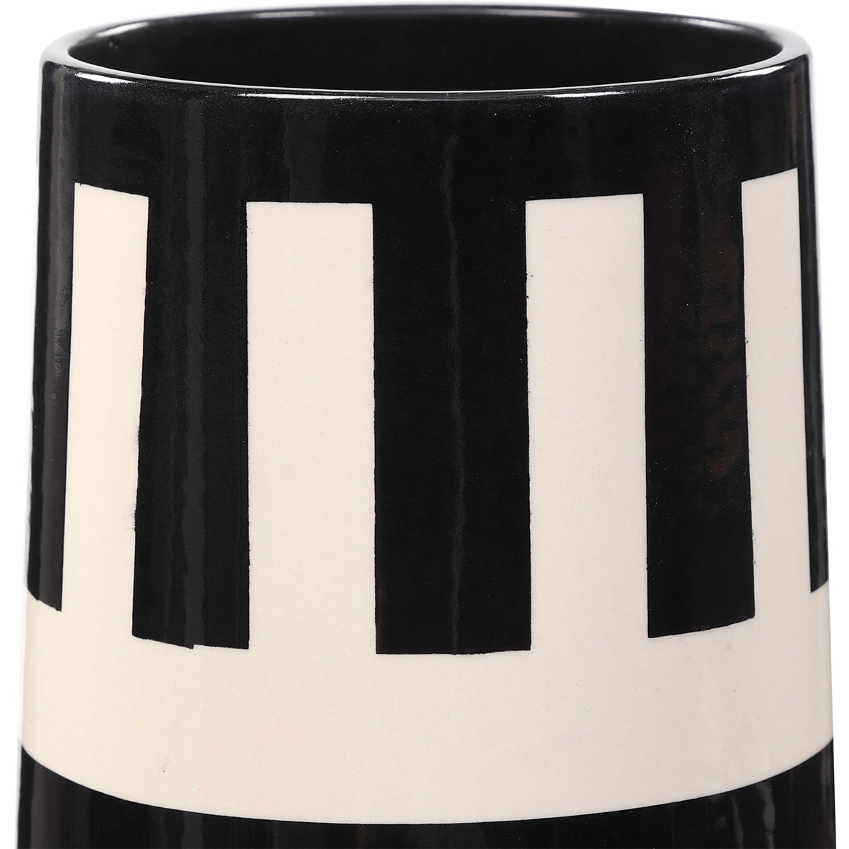 Amhara Vases, Black & White, Set of 2 - Image 3