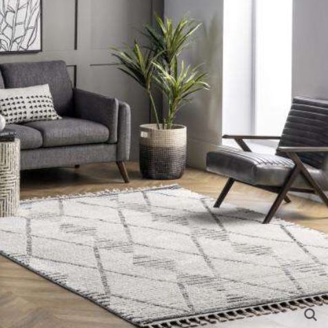 Feodora Plush Diamond Tassel - Image 1