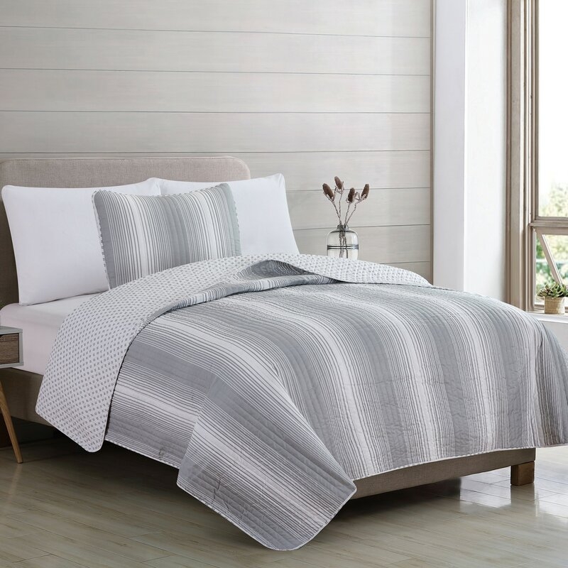 Statesville Reversible Quilt Set- Twin- Grey - Image 0