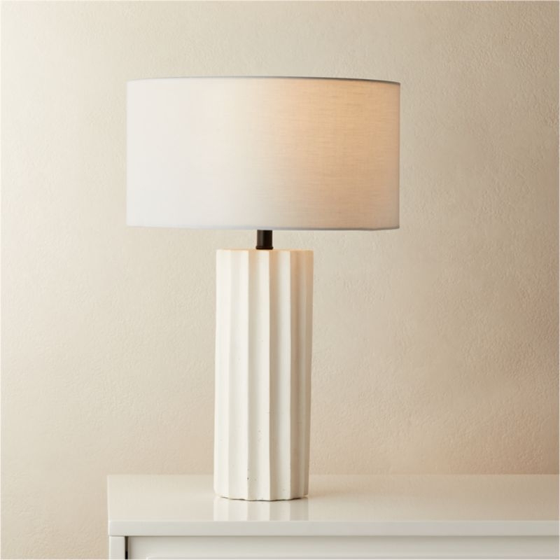 Scallop White Concrete Table Lamp - Image 1