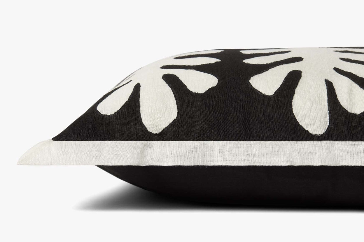 PILLOWS PJB0018 BLACK / WHITE 16" x 26" Cover w/Down - Image 2