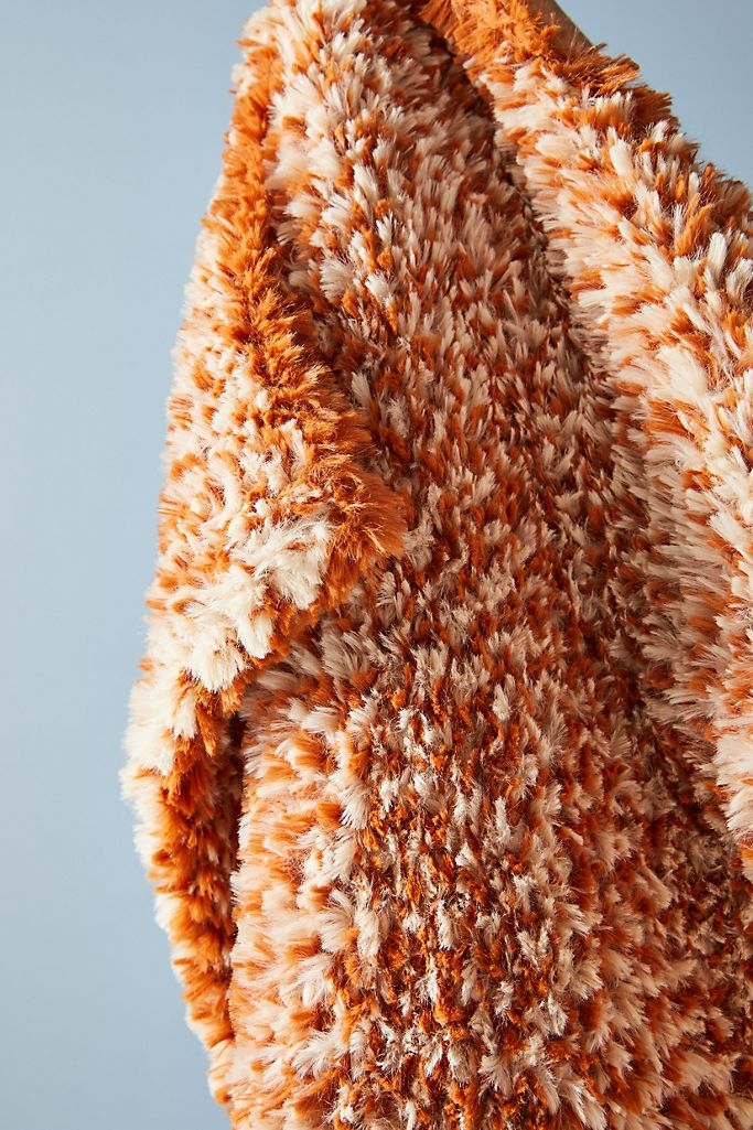 Hugger Knit Throw Blanket - Image 1