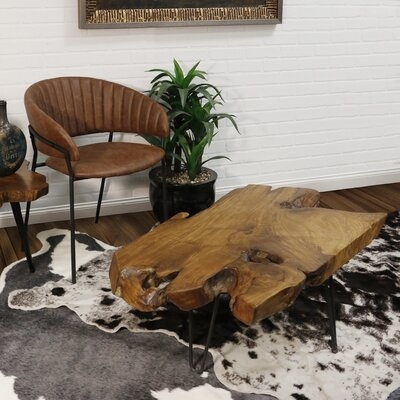 Dartmouth Carving Coffee Table - Image 0