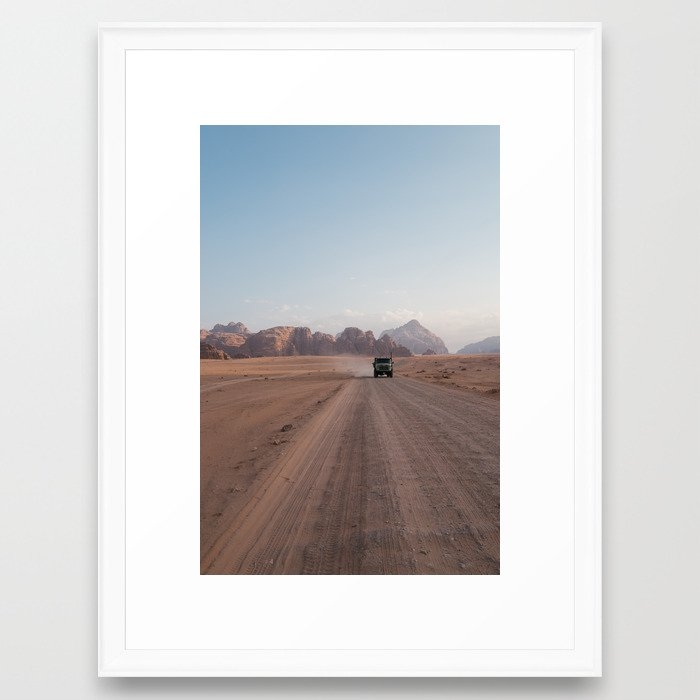 Fellow traveller Framed Art Print - Image 0