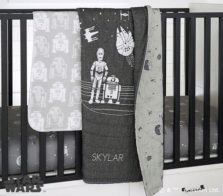 Star Wars(TM) Quilt Set With Allover Sky Crib Fitted Sheet - Image 0