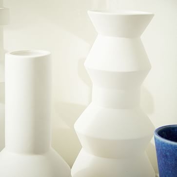 Totem Vase, 8", Matte Black - Image 4