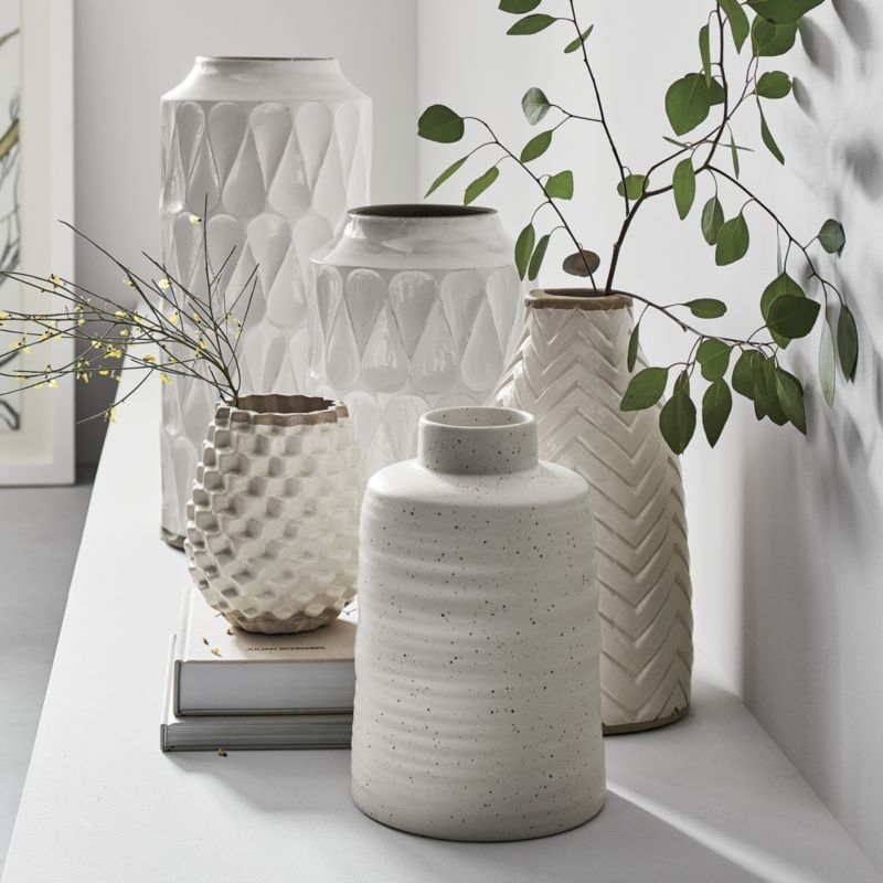 Kora Medium Vase - NO LONGER AVAILABLE - Image 4