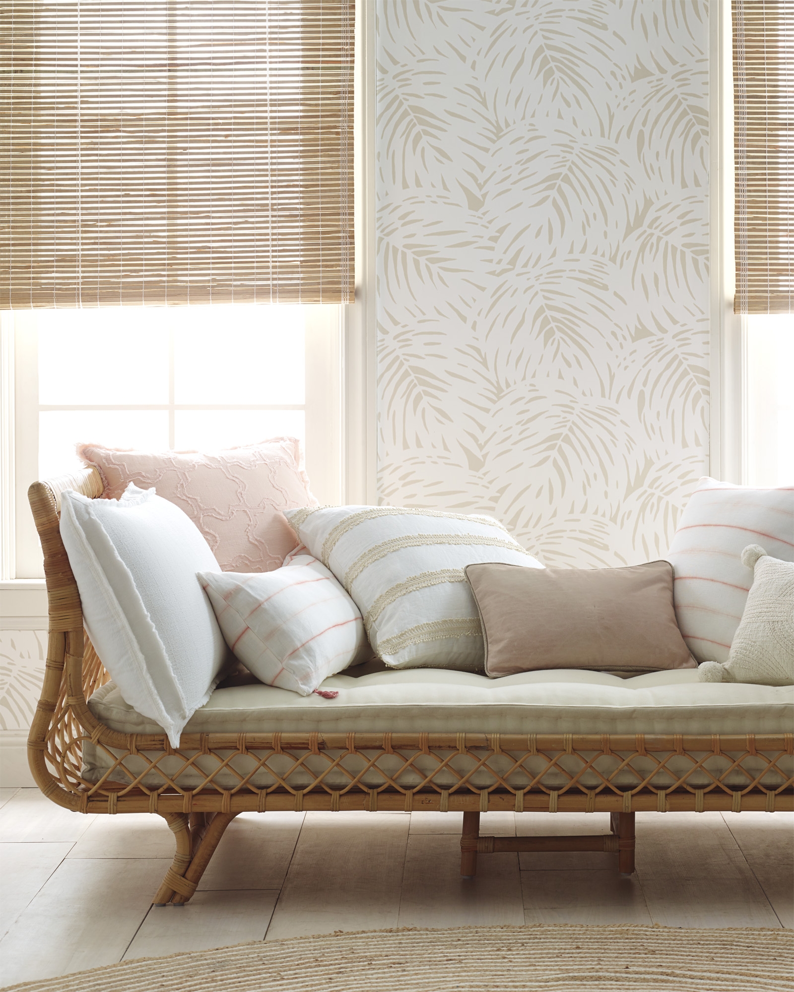 Palm Wallpaper - White/Sand - Image 3