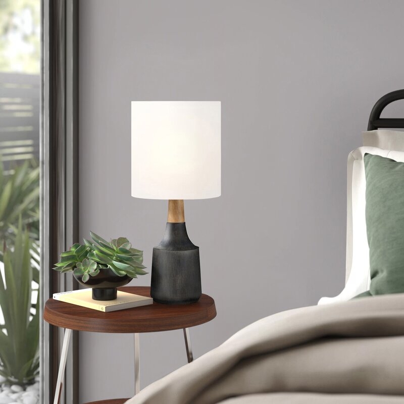 Aida 17.5'' Table Lamp - Image 0