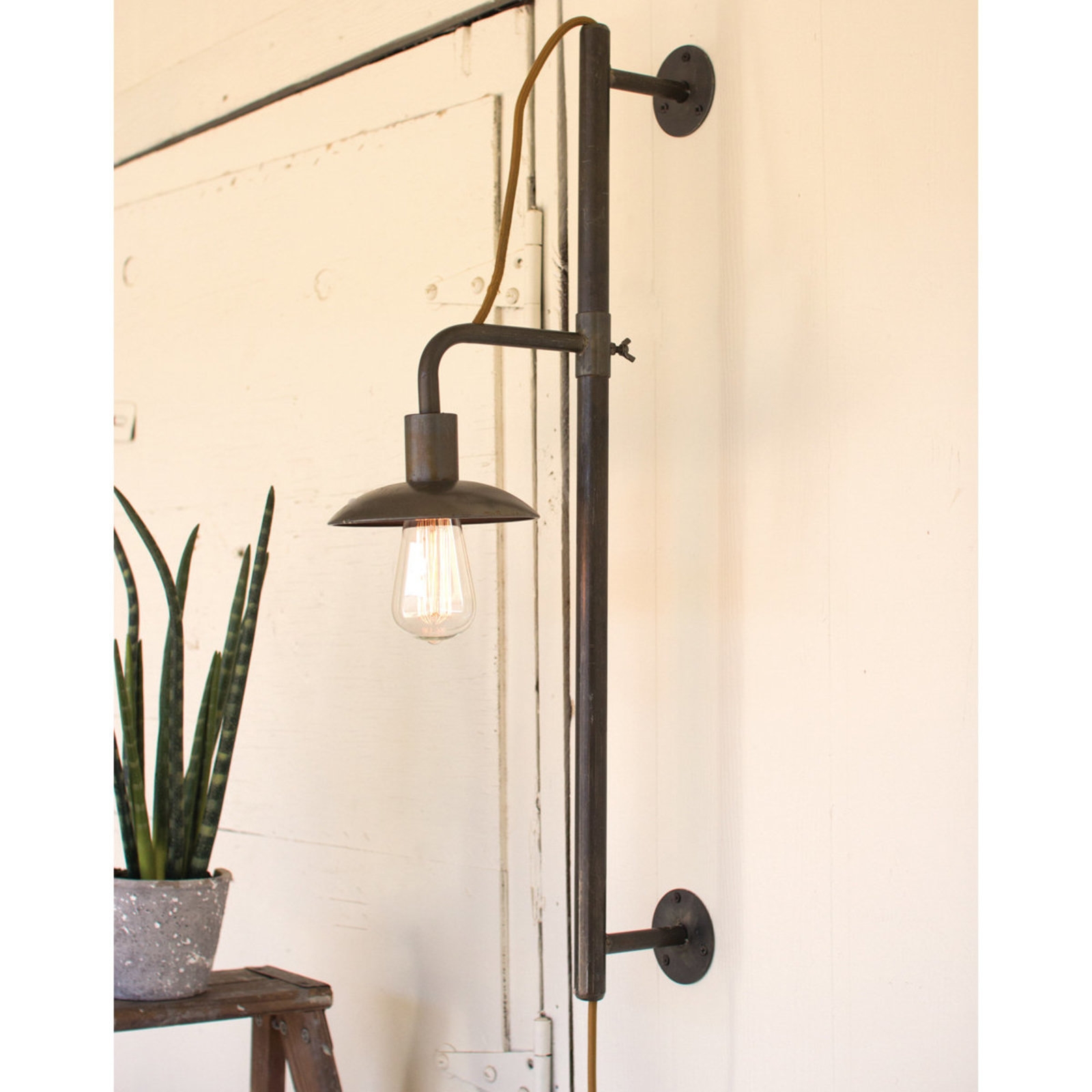 INDUSTRIAL VERTICAL SLIDING WALL SCONCE - Image 0