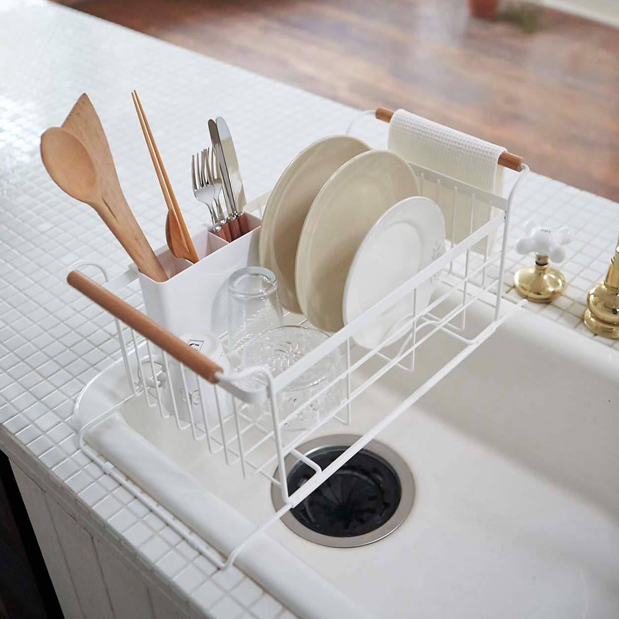 Yamazaki Tosca White Over-The-Sink Dish Drainer Rack - Image 2