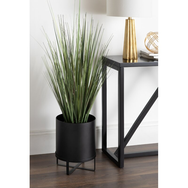 Keithley Metal Freestanding Pot Planter - Image 0