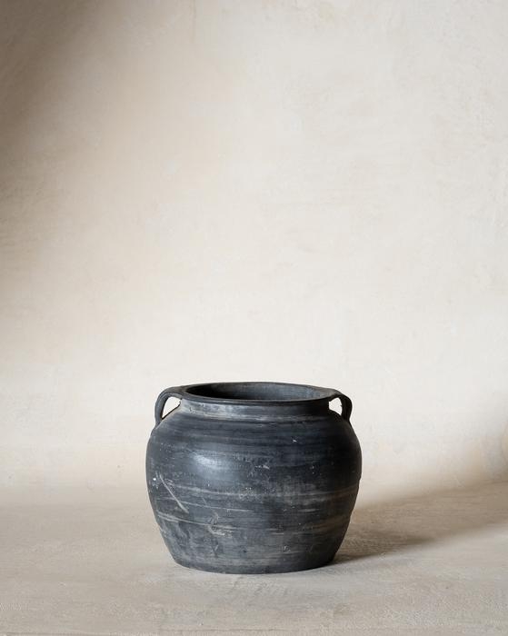 Vintage Handled Pot - Image 0