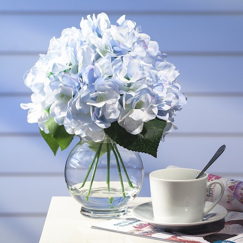 Hydrangea Floral Arrangements in Vase - Image 1