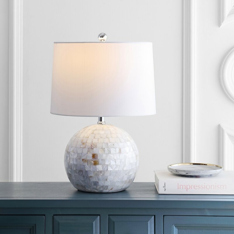 21.5" Table Lamp - Image 0