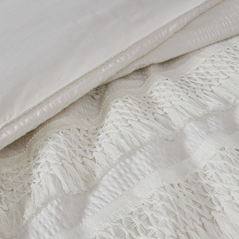Umbria Cotton Seersucker Reversible Comforter Set - Image 1