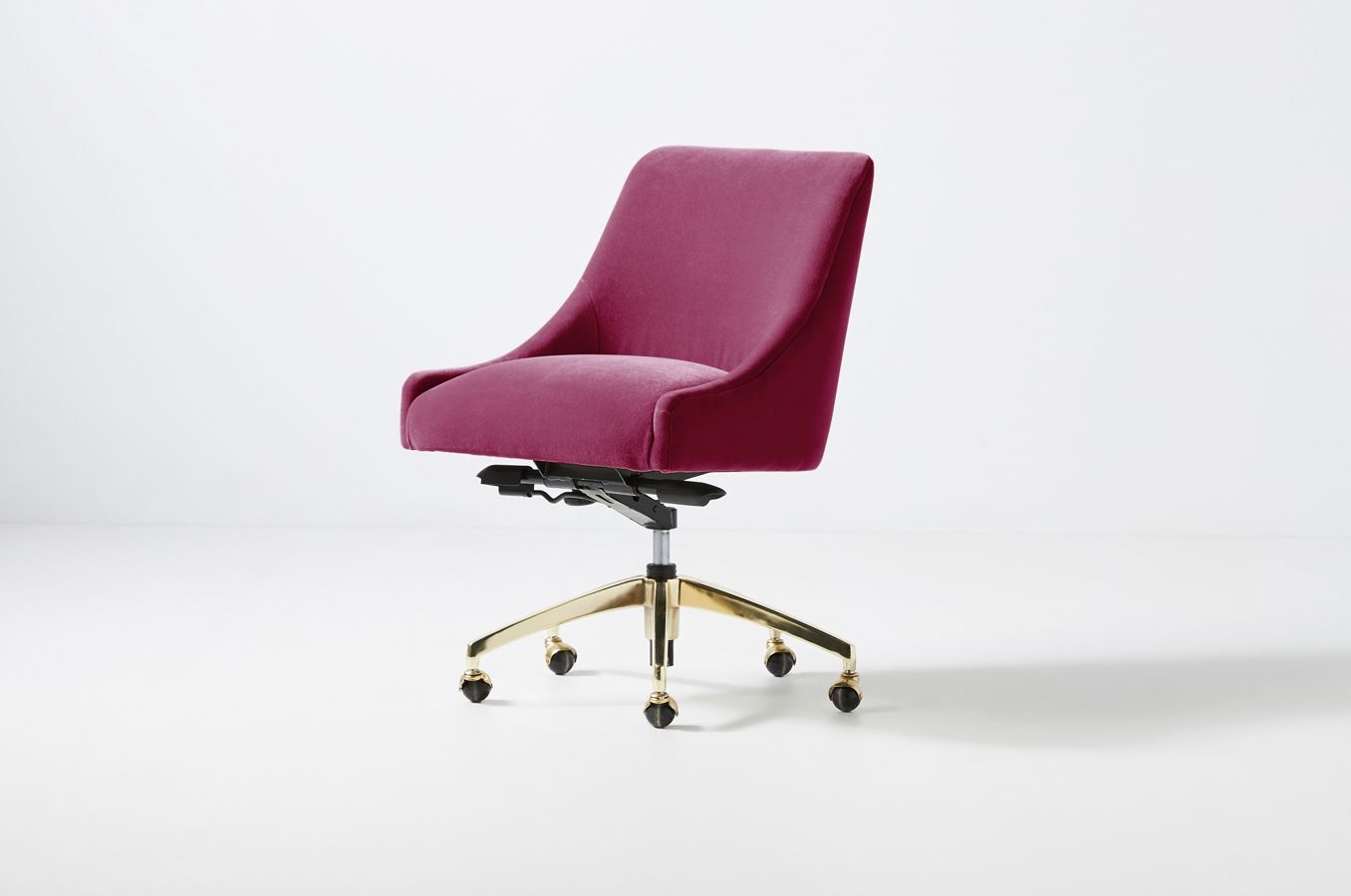 Elowen Swivel Office Chair -  Valencia Velvet, Carmine - Image 0