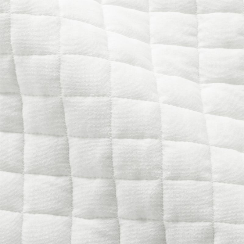 Grid White Cotton Jersey King Quilt - Image 1