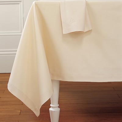 Hotel Tablecloth, 90", Oval, White - Image 1
