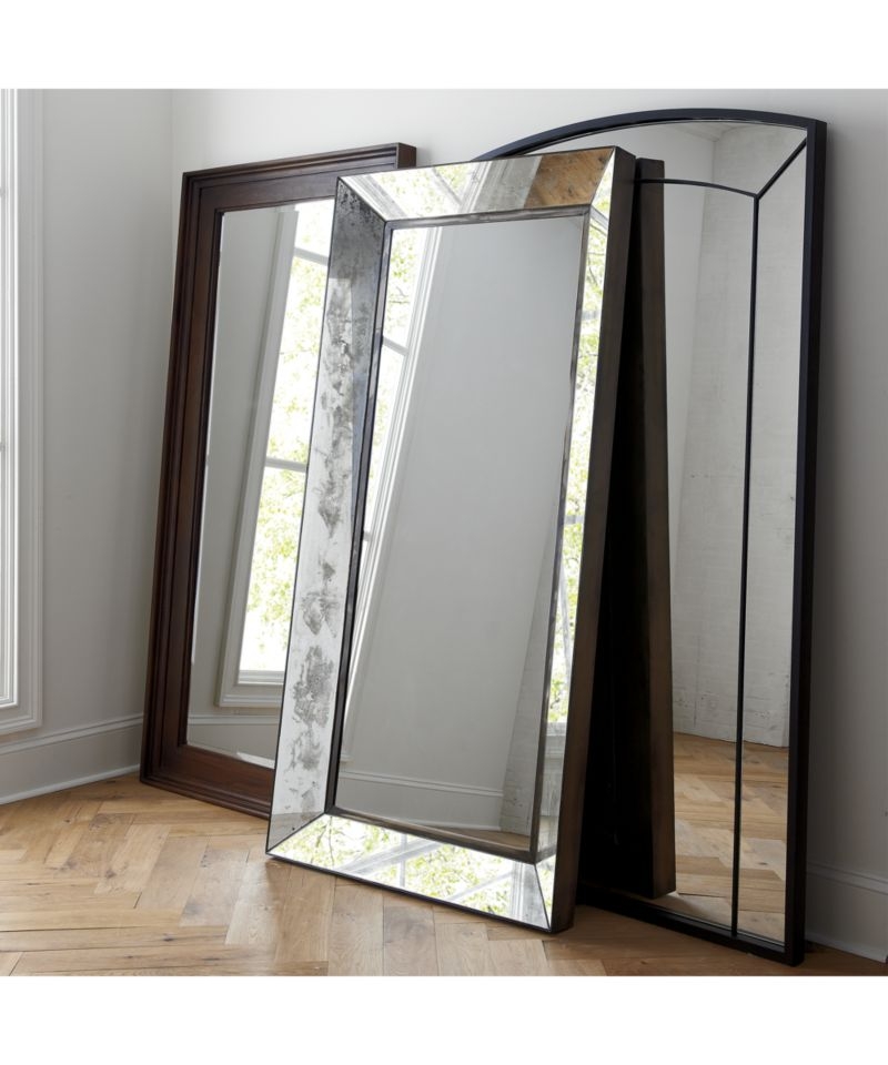 Capra Floor Mirror - Image 3