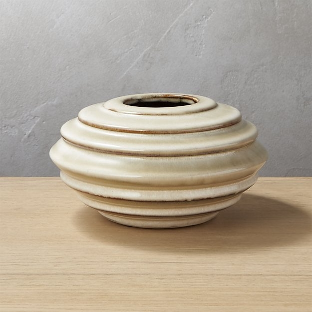 ivory tiered vase - Image 0