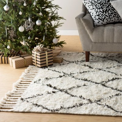 Twinar Hand-Knotted White Area Rug 8' x10' - Image 1