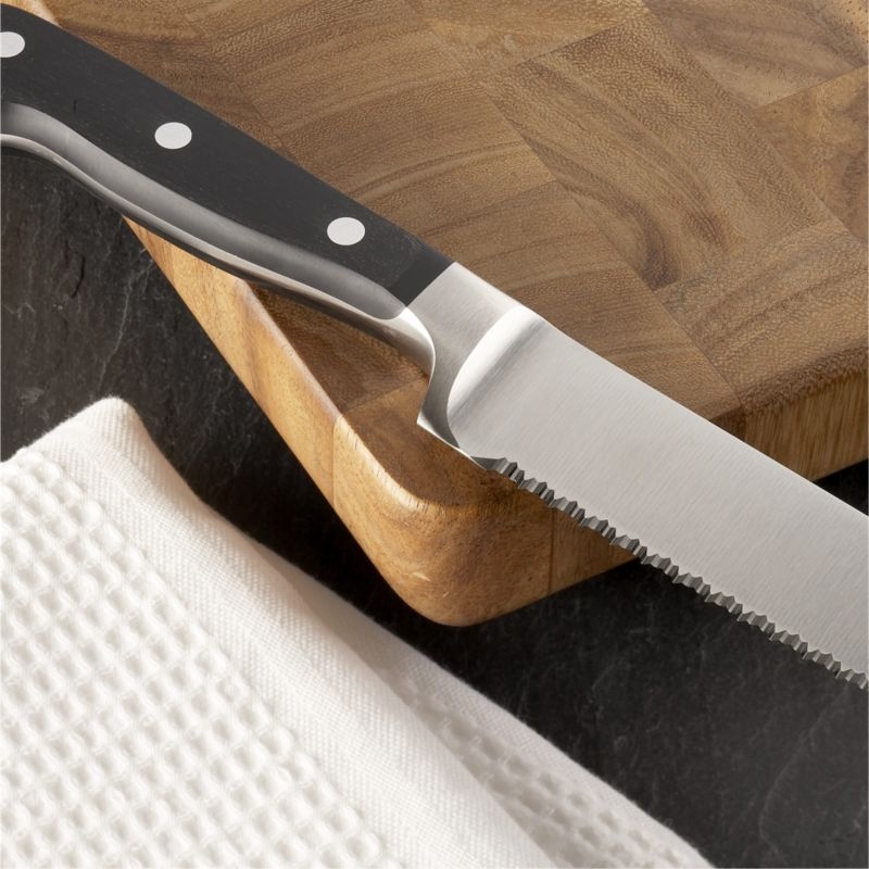 Wusthof ® Classic Black Double Serrated Bread Knife - Image 2