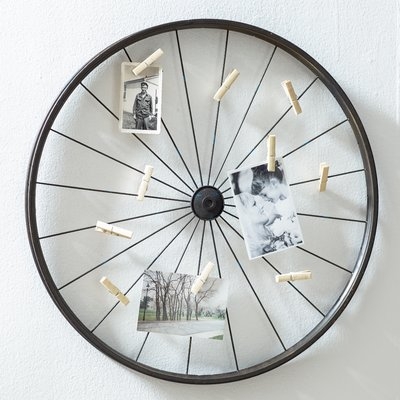 Millanocket Metal Wheel Photo Holder Wall Decor - Image 0