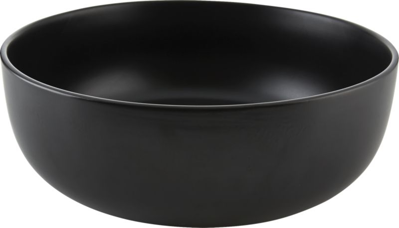 Crisp Matte Black Serving Bowl - Image 3