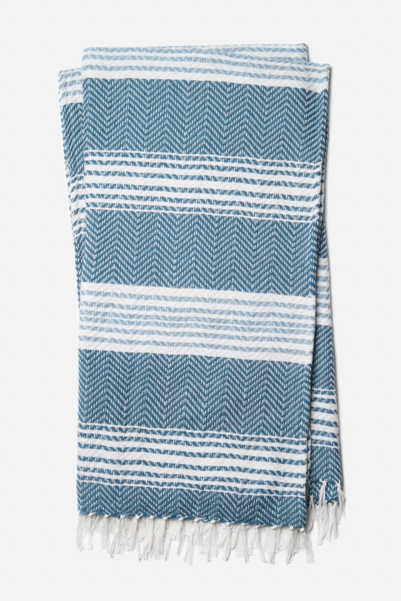 WREN - BLUE / WHITE - 4'-2" X 5' - Image 0