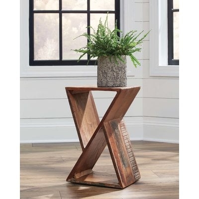Carvalho End Table - Image 0