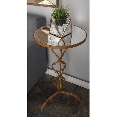 Middlet End Table - Image 0
