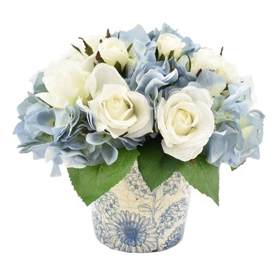 Rose and Hydrangea Bouquet Floral Arrangement in Vase - Image 0