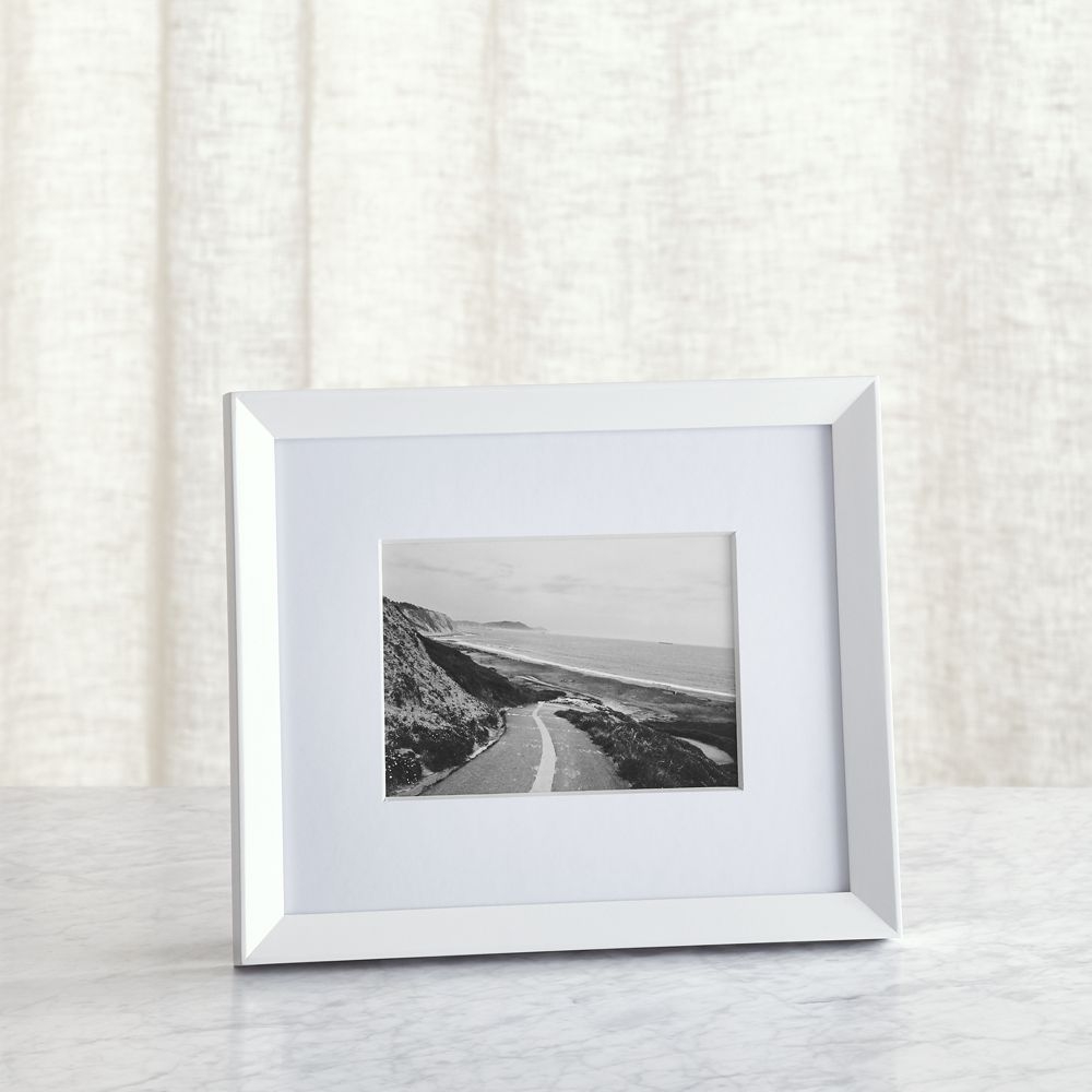 Icon 5x7 White Picture Frame - Image 0