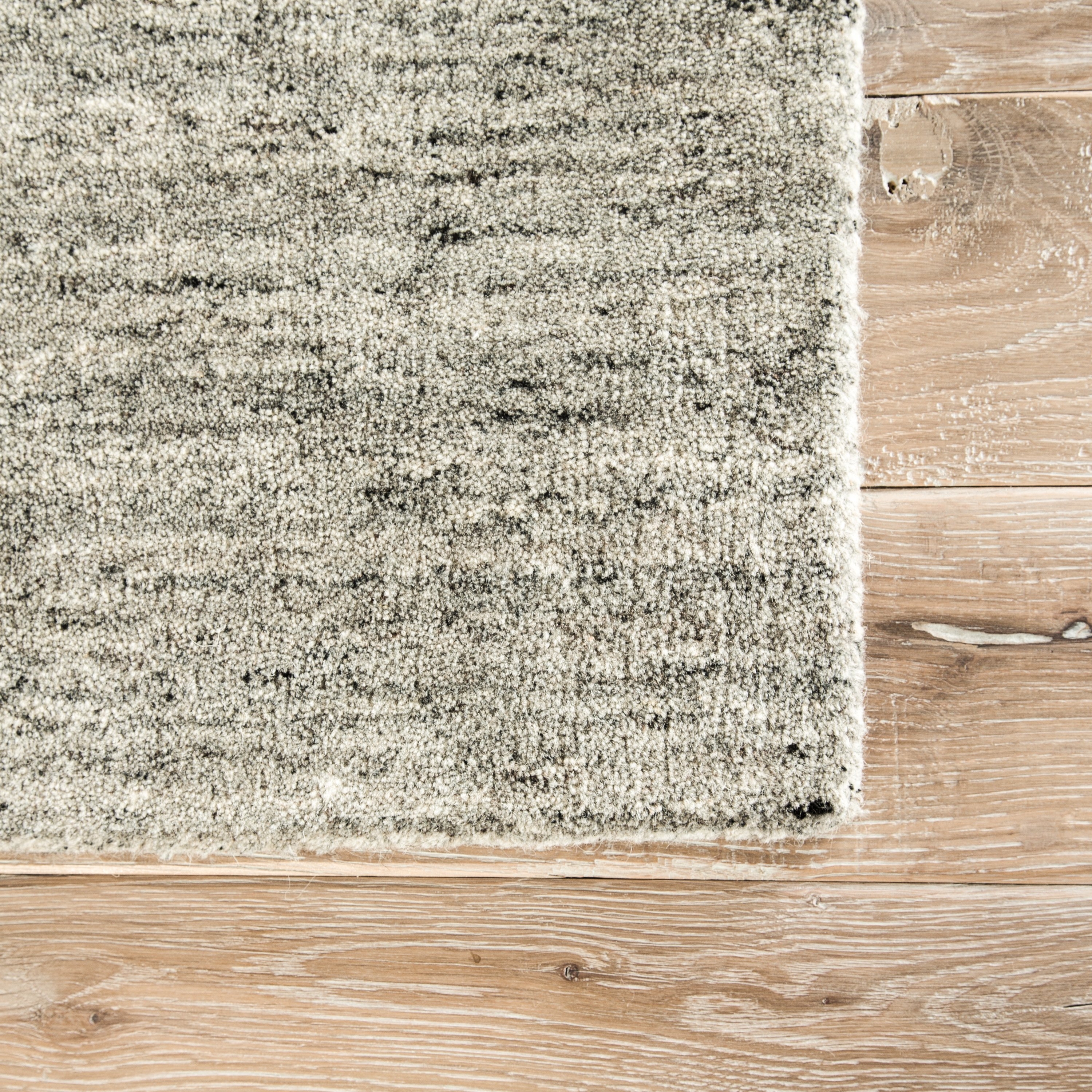 Elements Handmade Solid Gray/ Taupe Area Rug 7'10"X9'10" - Image 3