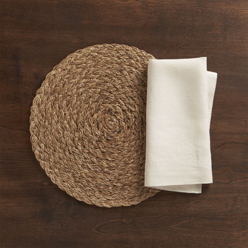 Bali Round Woven Placemat - Image 1