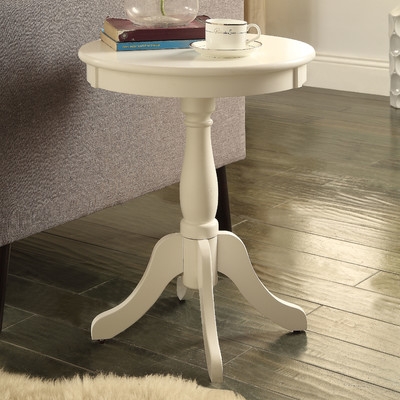 Pineview End Table - Image 0