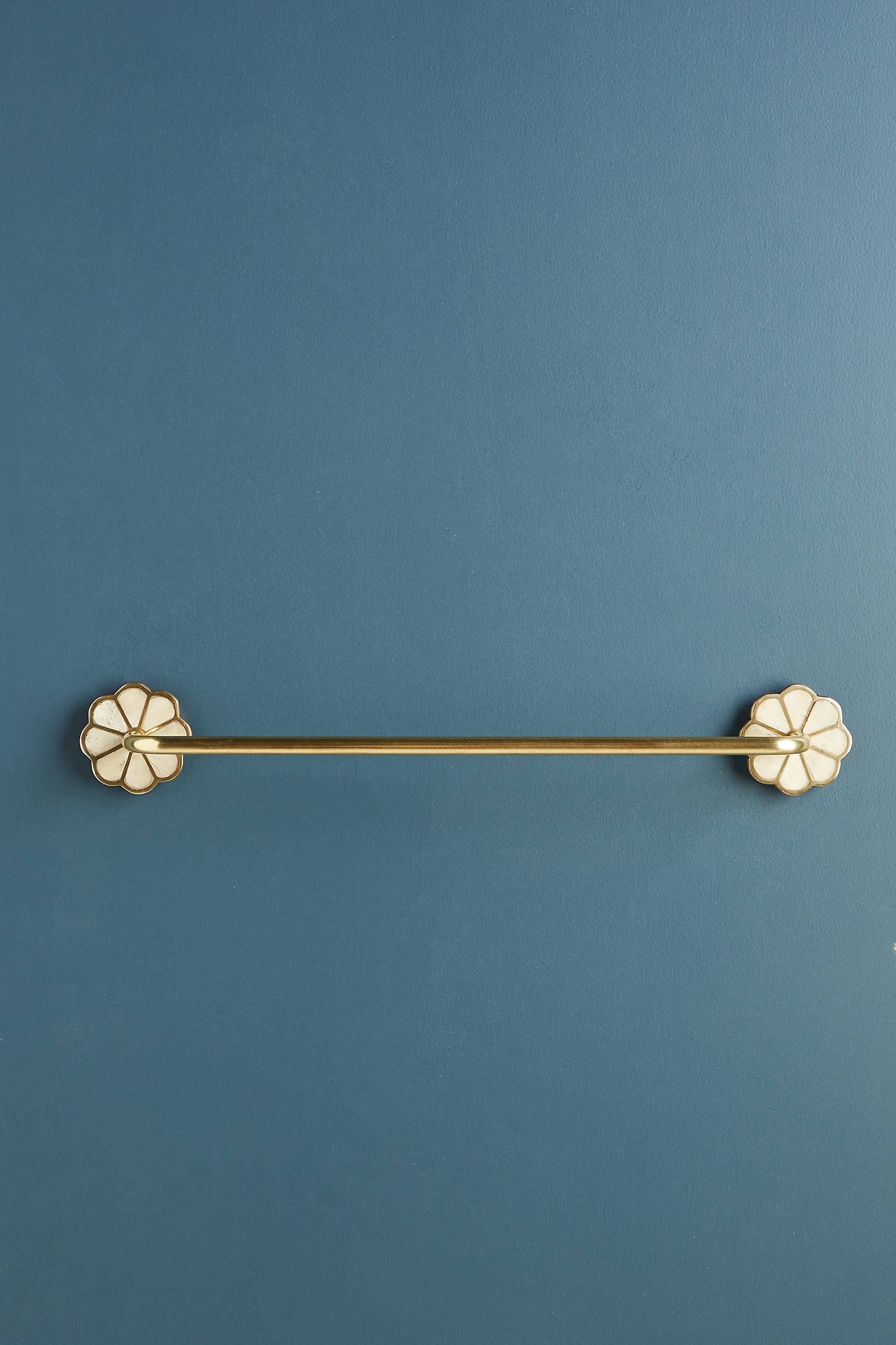 Botanist Towel Bar - Image 0