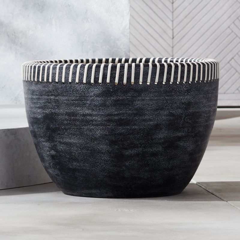 Stitch Handmade Planter Large Black - Image 5