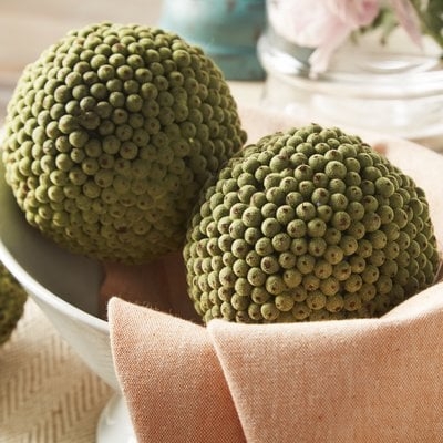 Decorative Berry Ball Figurine (set of 6) - Image 0