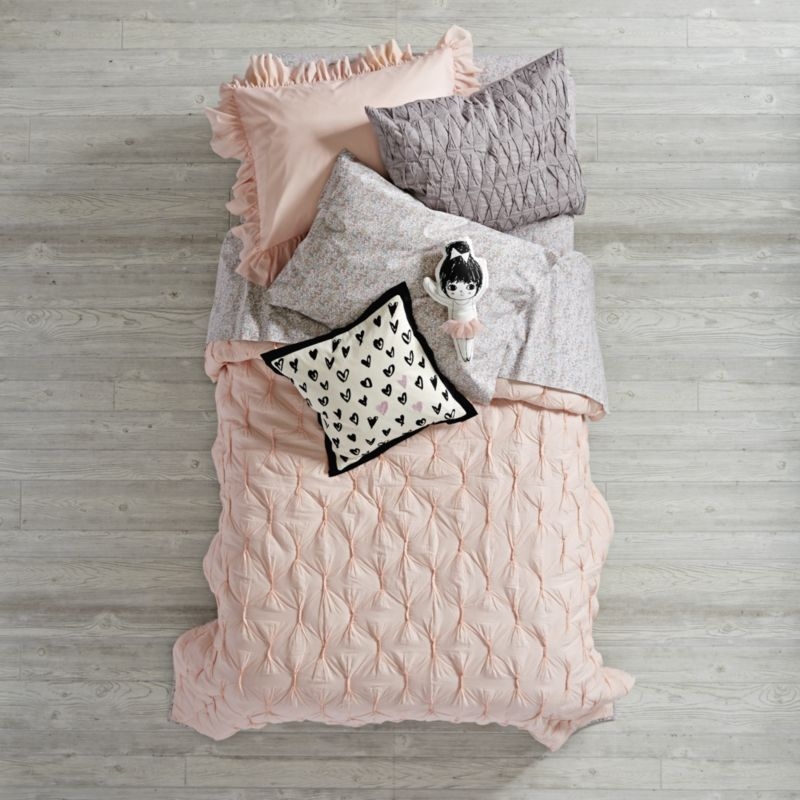 Chic Pink Floral Twin Quilt - Image 6