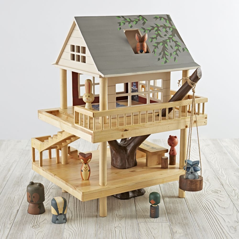 Treehouse Play Set and Wooden Forest Animals - Image 0
