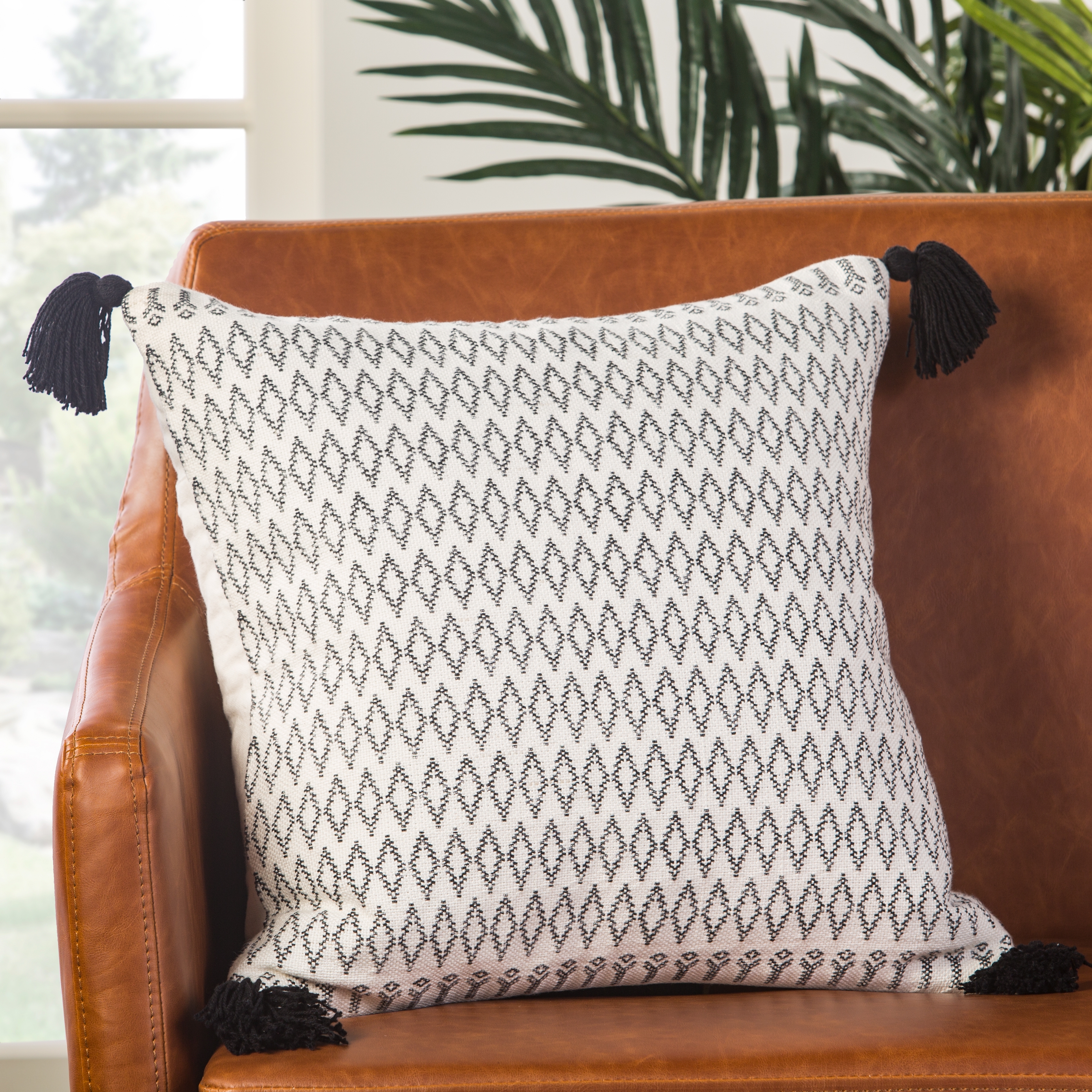 Design (US) White 18"X18" Pillow poly - Image 3