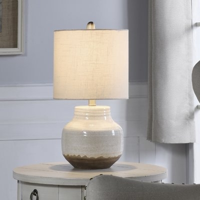 Villeneuve 19.5" Table Lamp - Image 0